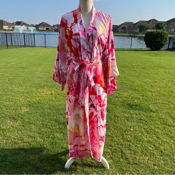 Natori Other - Natori Bloom Floral Pink And Red Robe